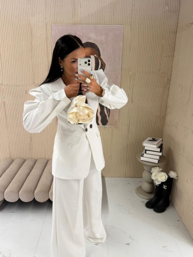 spodnie eleganckie białe szeroka nogawka